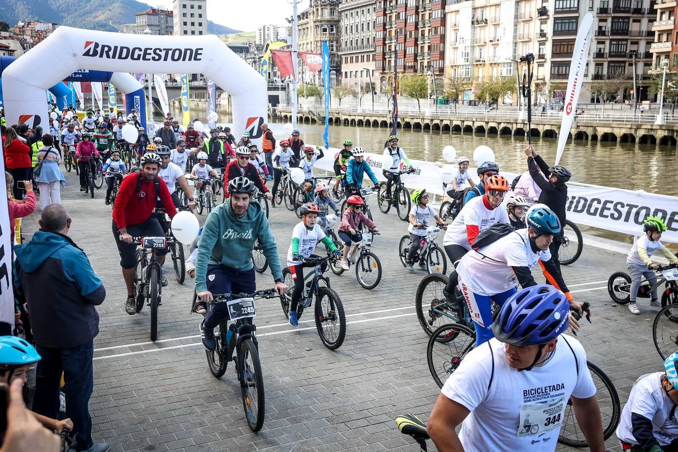 Bicicletada Bridgestone en Bilbao