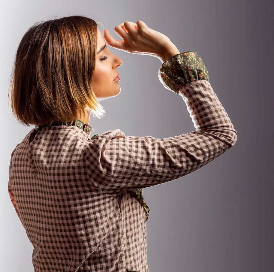 La firma vizcaína que triunfa por sus pendientes lanza las camisas y vestidos más deseados del otoño