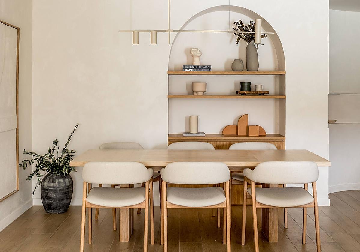 El piso de una pareja en Leioa de estilo mediterráneo en el que se respira calma.