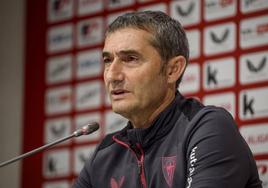 Valverde reconoce «estar justos» de centrales con Unai Núñez de rival: «No pienso en los que no están aquí»