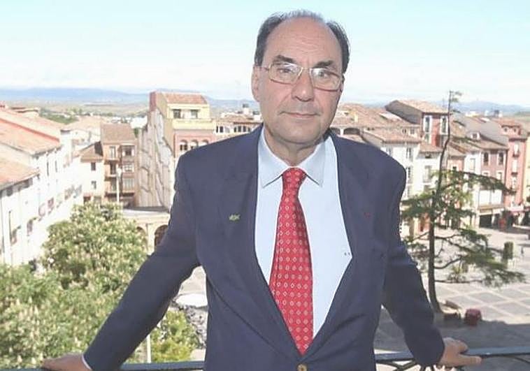 ¿Quién es Alejo Vidal-Quadras, el expolítico herido grave tras ser disparado?