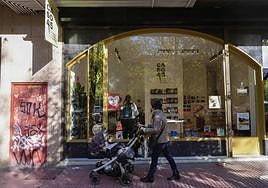 La librería 'Caso 45' se suma a la oferta cultural de la capital alavesa.