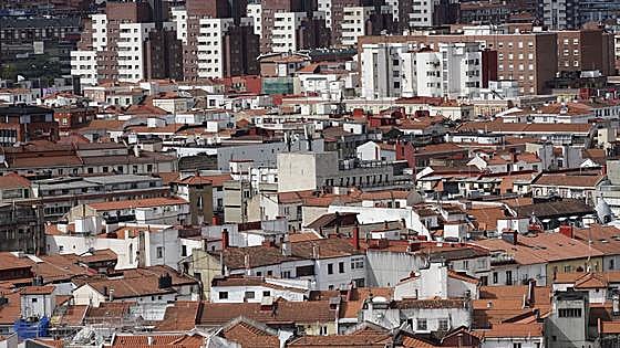Las Juntas descartan elevar hasta un 150% el recargo del IBI a los pisos vacíos