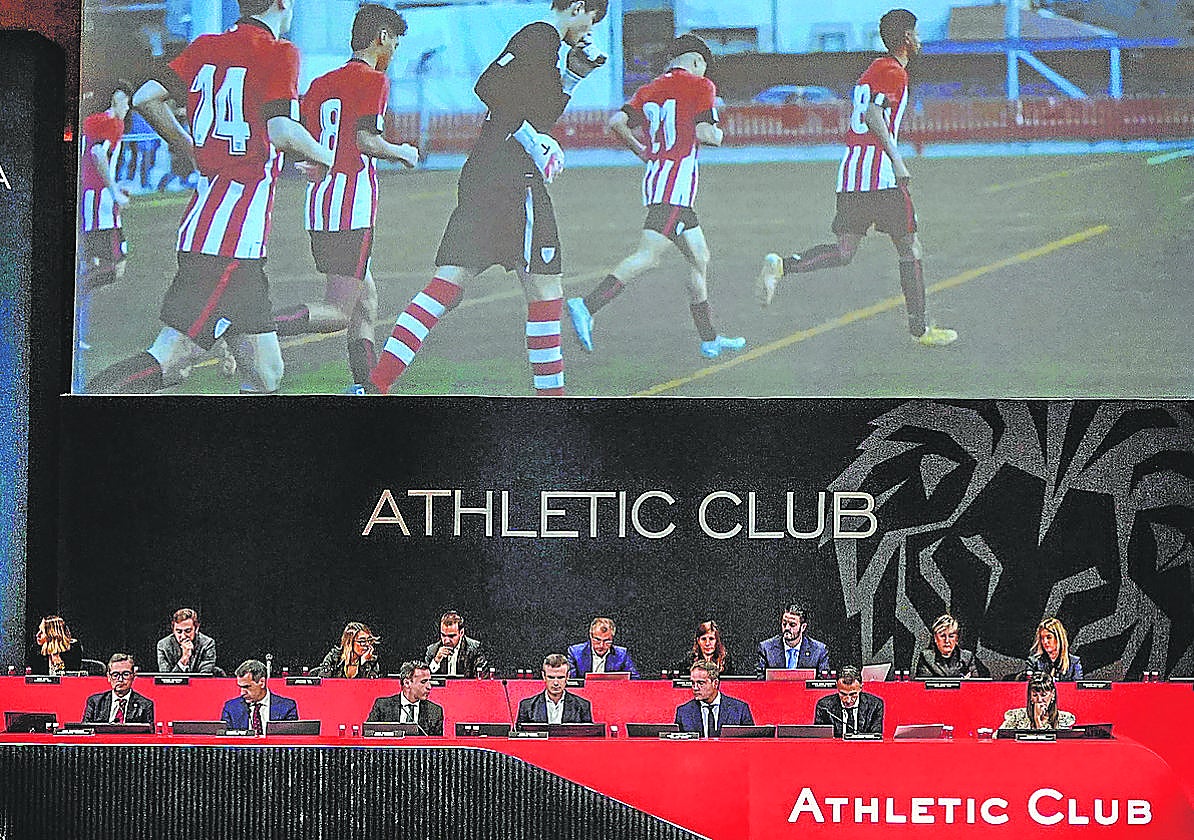 ¿Quién puede jugar en el Athletic...125 años después?