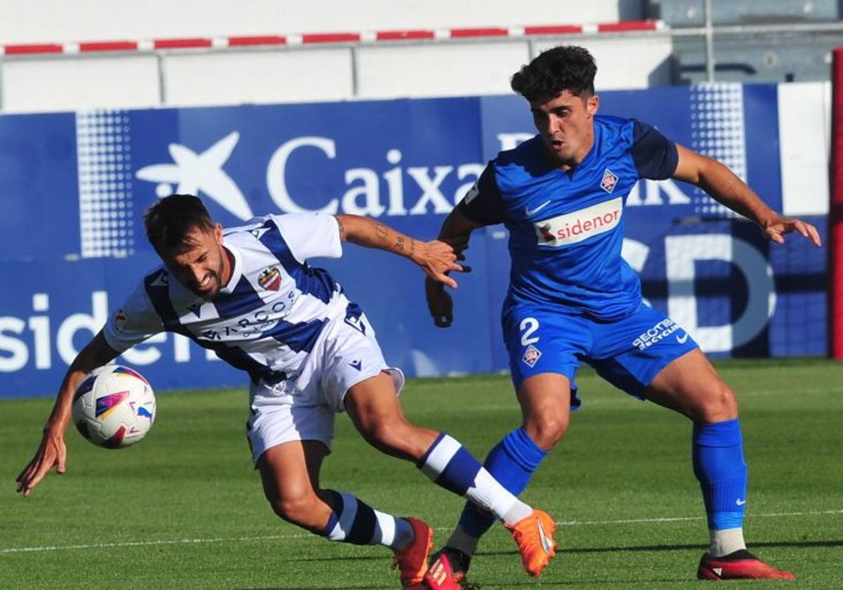 Jorge Mier, durante el encuentro que abrió la temporada contra el Levante.