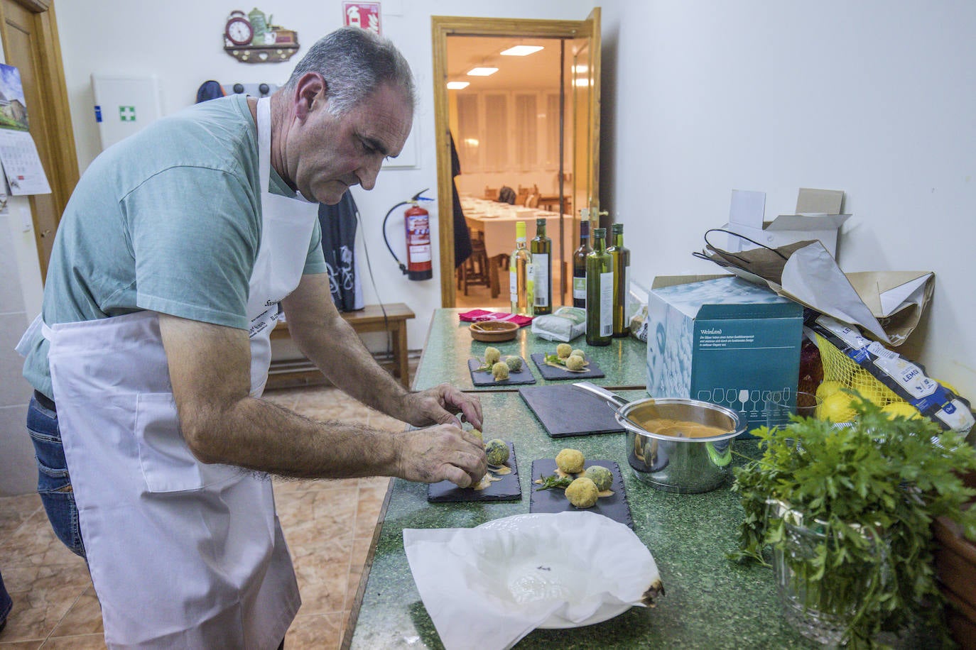 La cena en la sociedad gastronómica Artesilla, en imágenes
