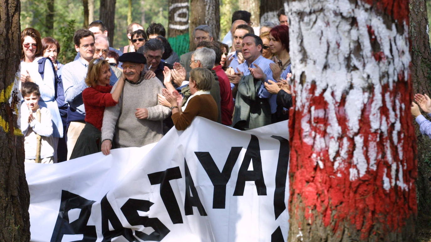 Participó en el homenaje a Joseba Pagazaurtundua en 2004