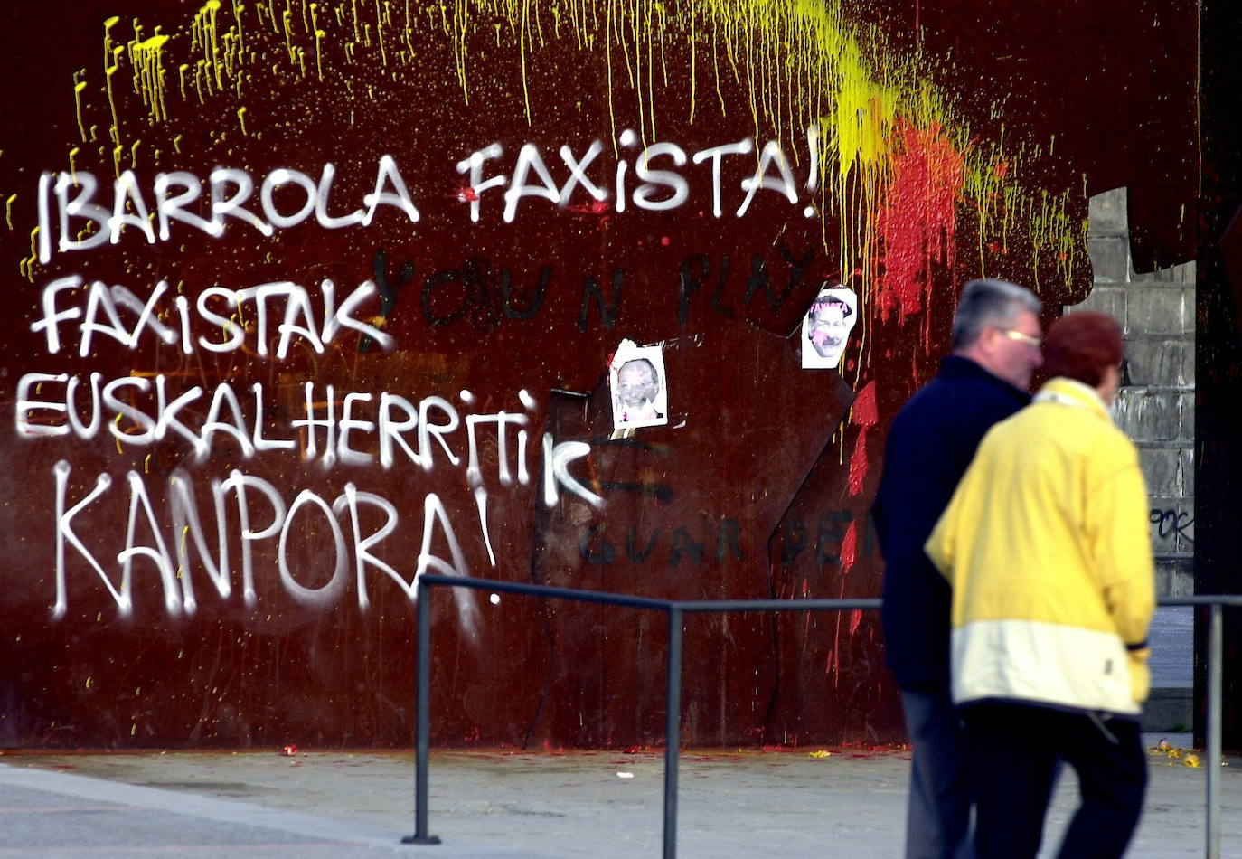 Y al igual que otros, también recibió amenazas. 