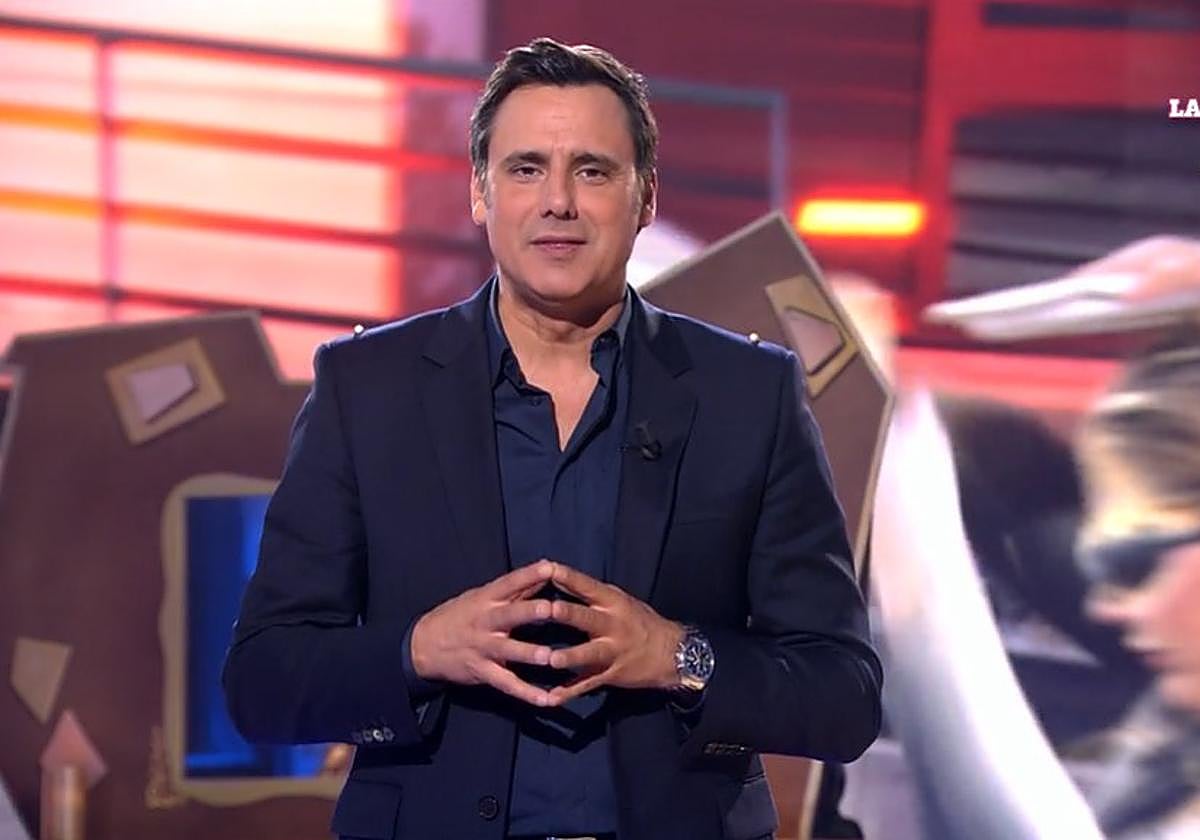 El piropo de Laura Bozzo que sonroja a Ion Aramendi en 'GH Vip'