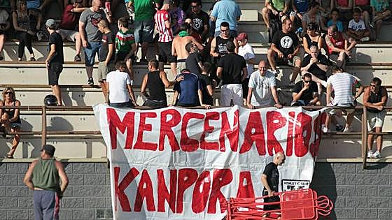 Fernando Llorente vuelve a la carga: «El Athletic dejó entrar a los entrenamientos de Lezama a aficionados radicales para insultarme»