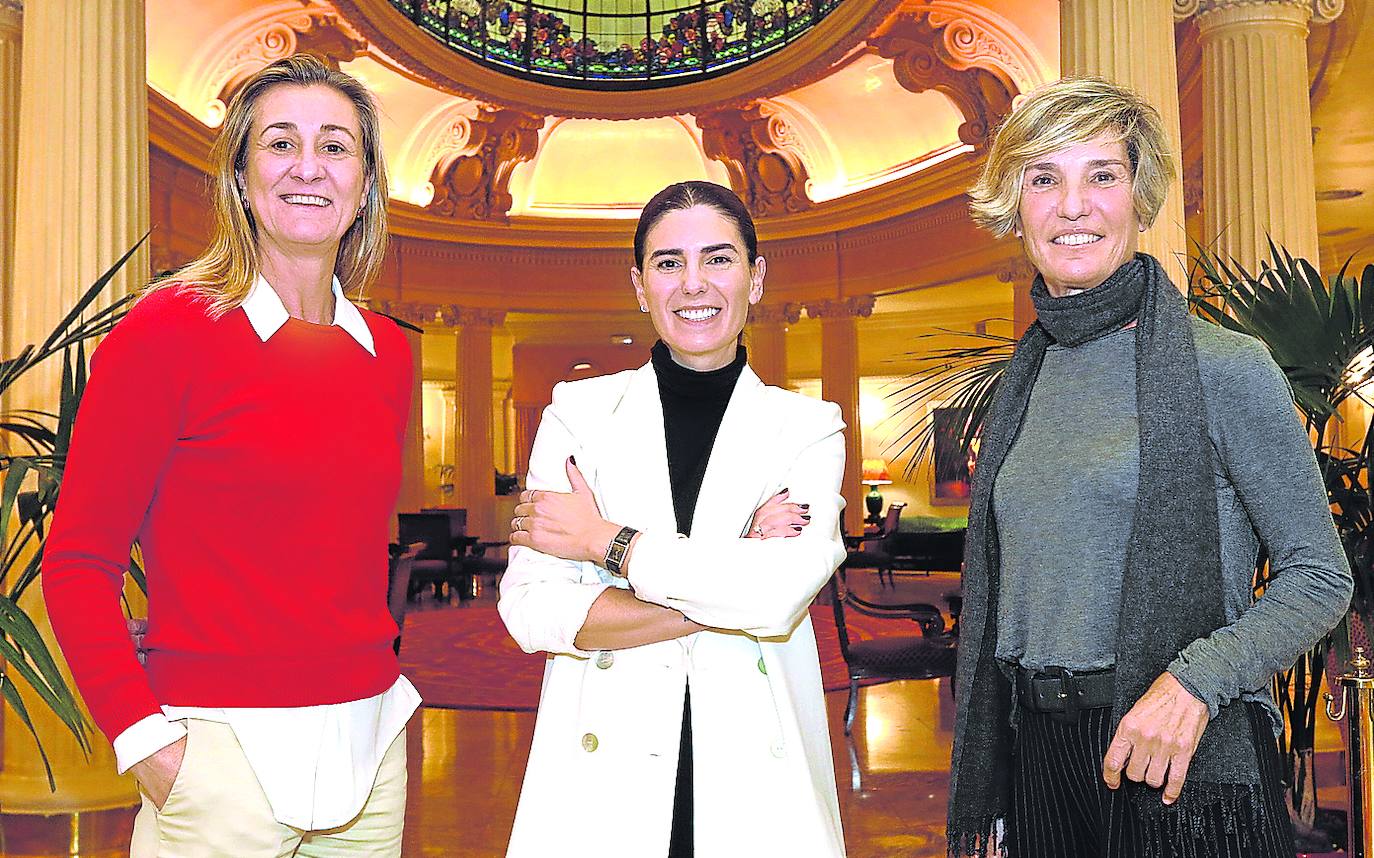 Imagen principal - «El sector de la moda aún está muy masculinizado»