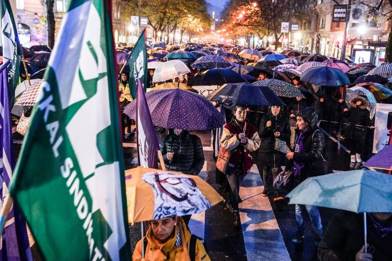 Manifestación por la huelga feminista en Bilbao