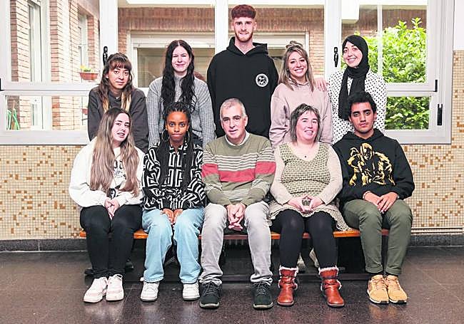 De izquierda a derecha. Arriba: Aurora, Eider, Alvaro, Carla y Chahida. Abajo: Noelia, Nazrawit, Eduardo, Elena y Diego.