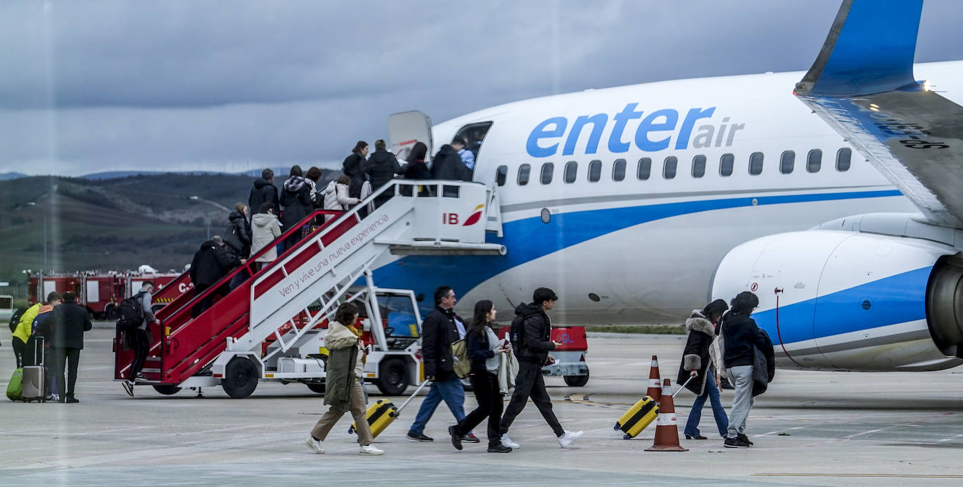 Así ha sido la &#039;operación salida&#039; en el aeropuerto de Foronda