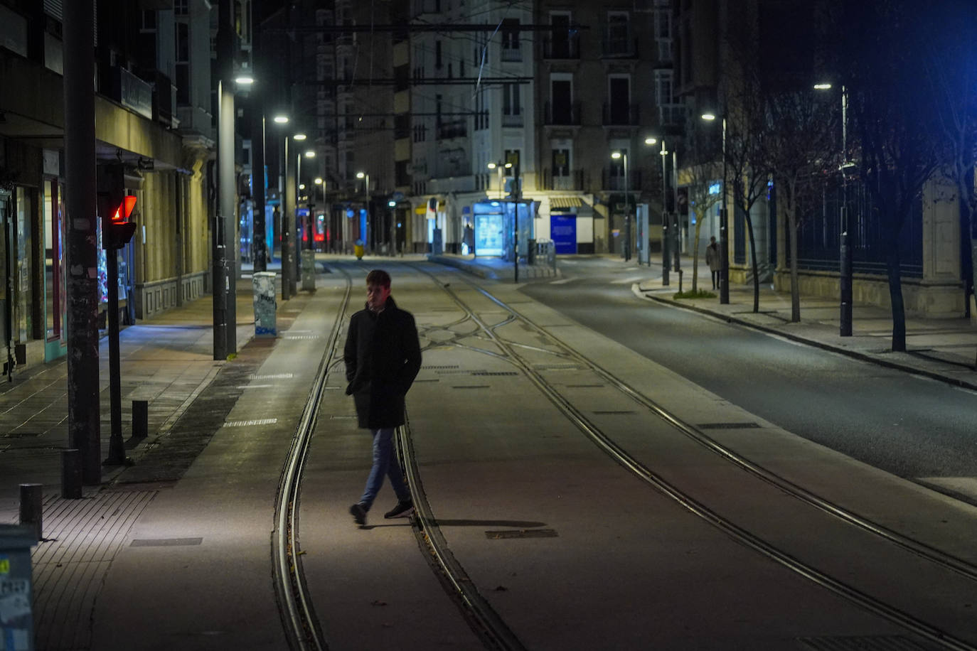 El tranvía de Vitoria vuelve a funcionar tras sufrir una avería durante cinco horas