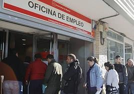 La ayuda del SEPE que pueden cobrar los trabajadores sin hijos que queden en paro