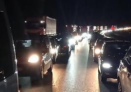 Tráfico parado y retenciones kilométricas.