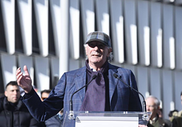 «Me siento como si fuera a jugar una final», asegura un emocionado Iribar en su homenaje