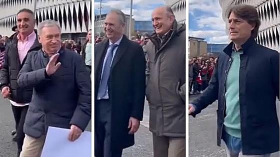 El paseíllo de leyendas del Athletic que acompañó a Iribar