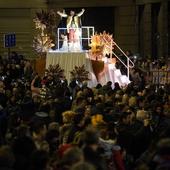 Las líneas de Tuvisa sin servicio durante el desfile de Olentzero y Mari Domingi en Vitoria