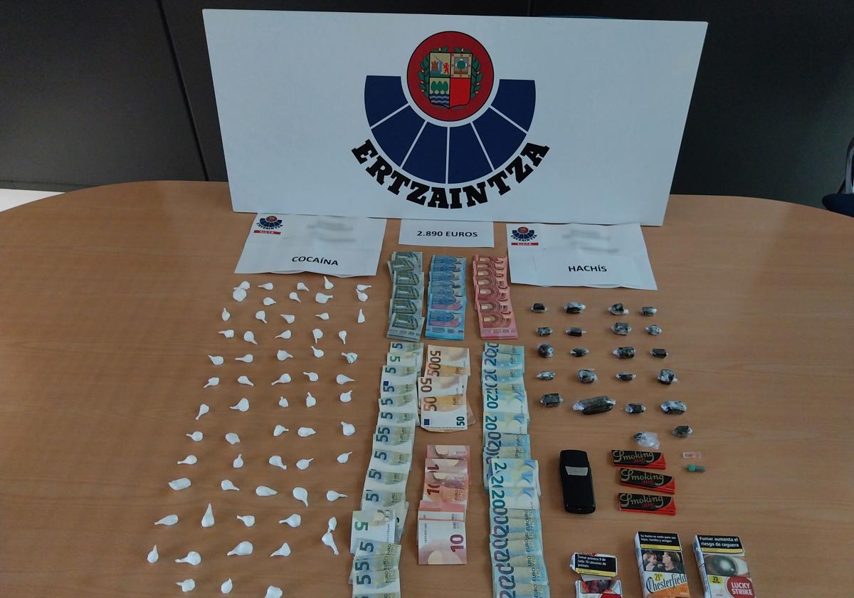 Detienen a un hombre con 53 gramos de cocaína y 147 de hachís en Berango