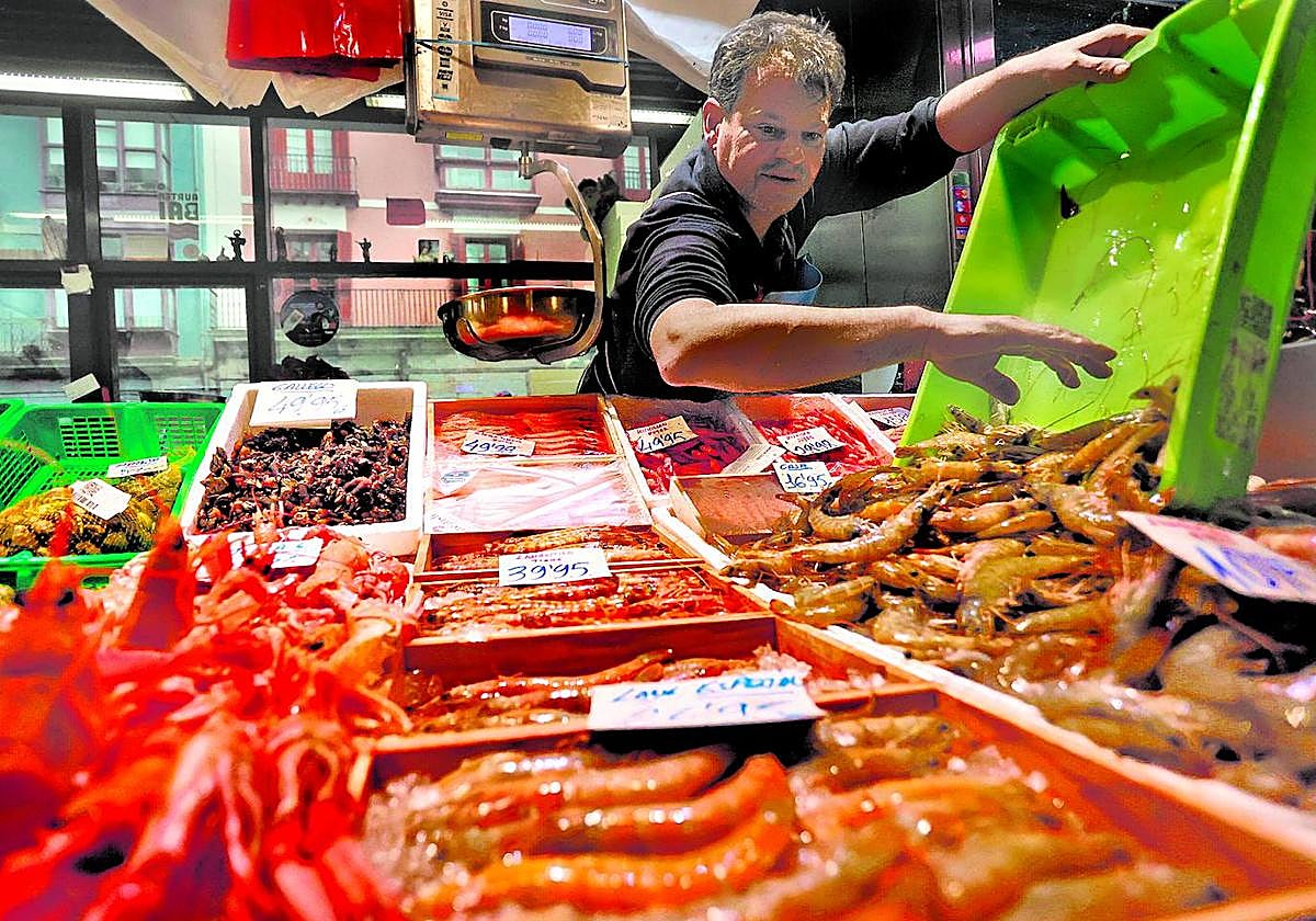 Marisco. Una pescadería del Mercado de la Ribera.