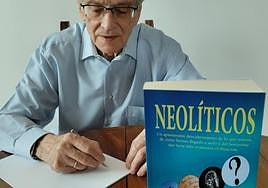 'Neolíticos' es el quinto libro de Javier Uriz Urzainqui