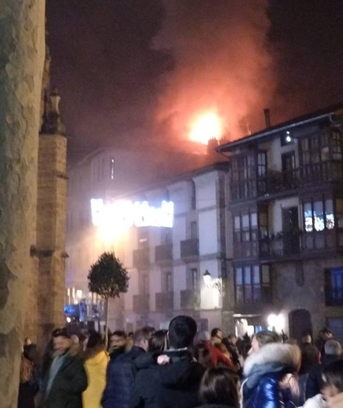 Imagen secundaria 2 - Fotos cedidas por varios vecinos de Balmaseda