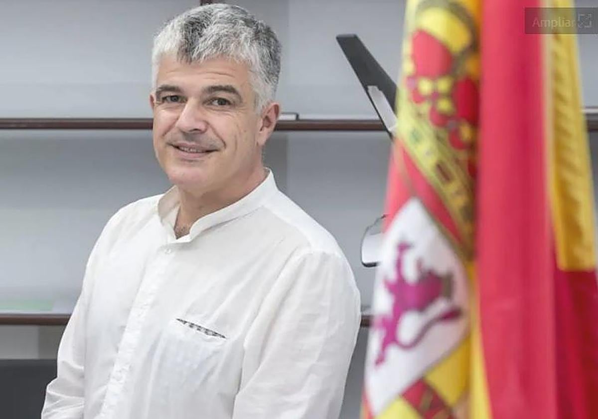 El presidente de Vox en Bizkaia, cesado como asesor en el Parlamento de ...