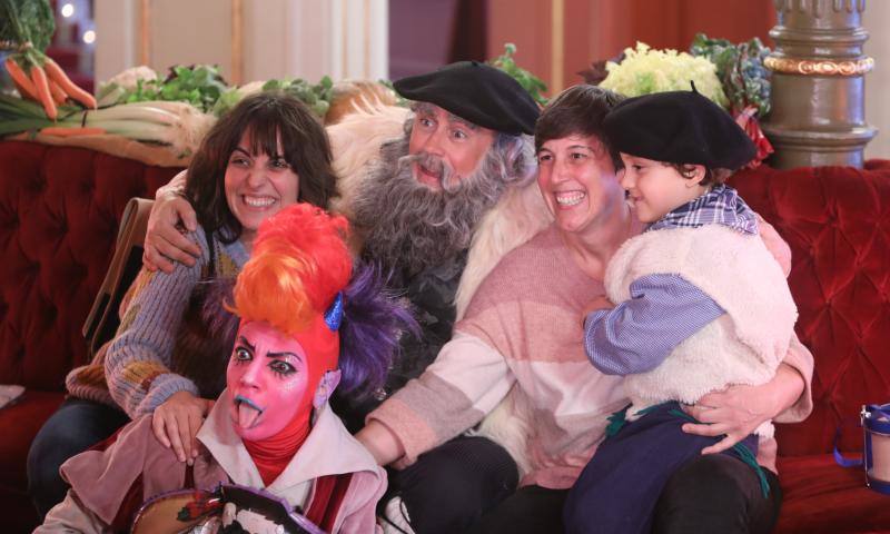 Recepción de Olentzero y Mari Domingi en Bilbao