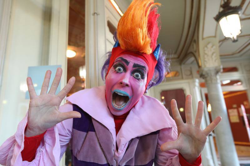 Recepción de Olentzero y Mari Domingi en Bilbao