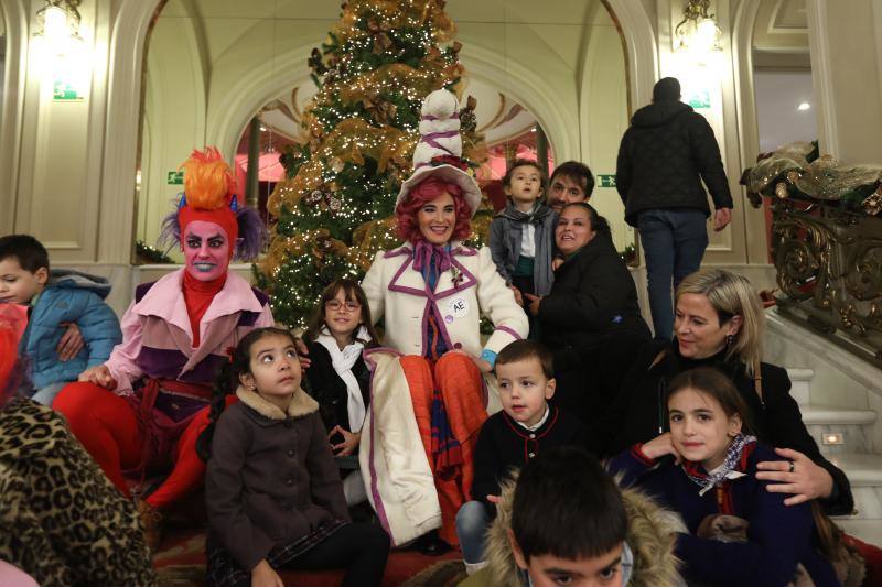 Recepción de Olentzero y Mari Domingi en Bilbao