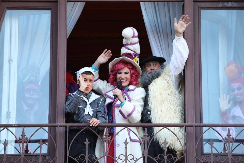 Recepción de Olentzero y Mari Domingi en Bilbao