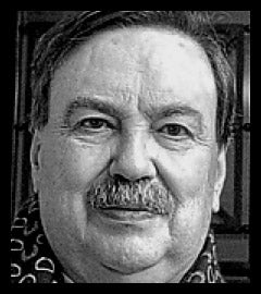 Imagen principal - El abogado que presidió la Caja Vital