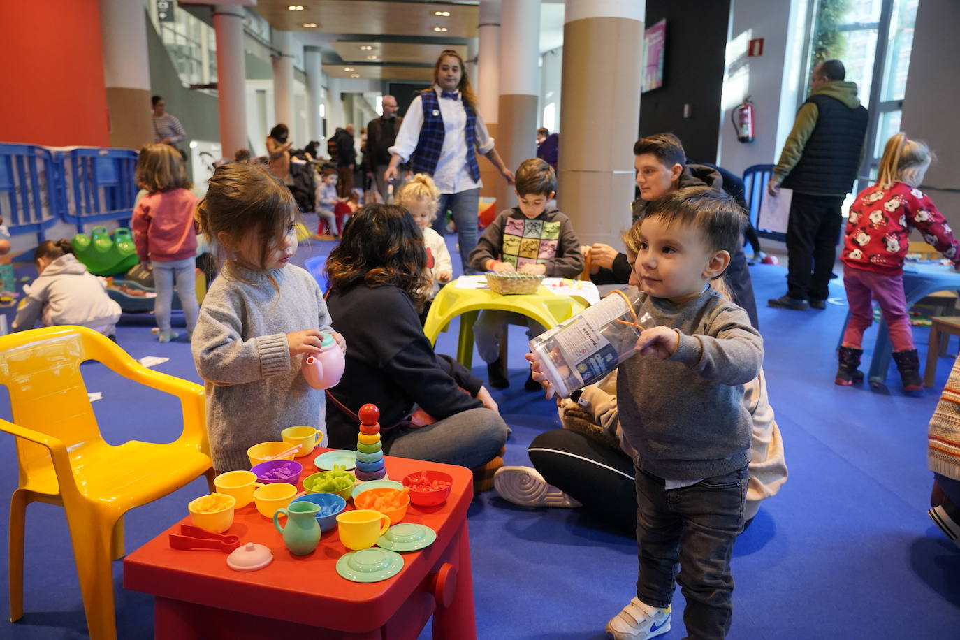 El parque infantil de Navidad de Vitoria abre sus puertas