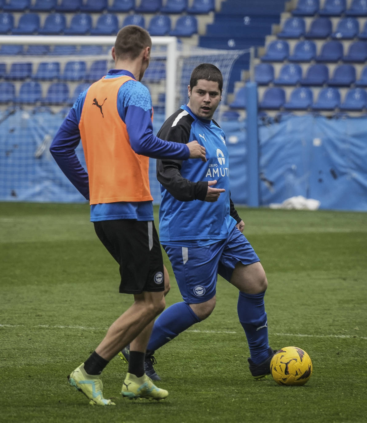 Las mejores fotos del entrenamiento a puerta abierta del Alavés