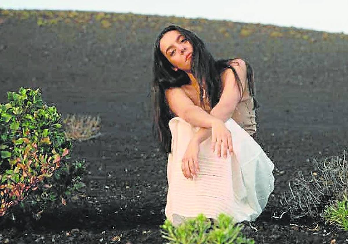 Valeria Castro ofrecerá hoy su concierto de 'popclore' en el Ermua Antzokia a partir de las 20.30 horas.