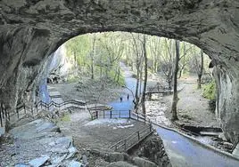 Zugarramurdi suena a brujas, a lamias y al basajaun, el señor de los bosques.