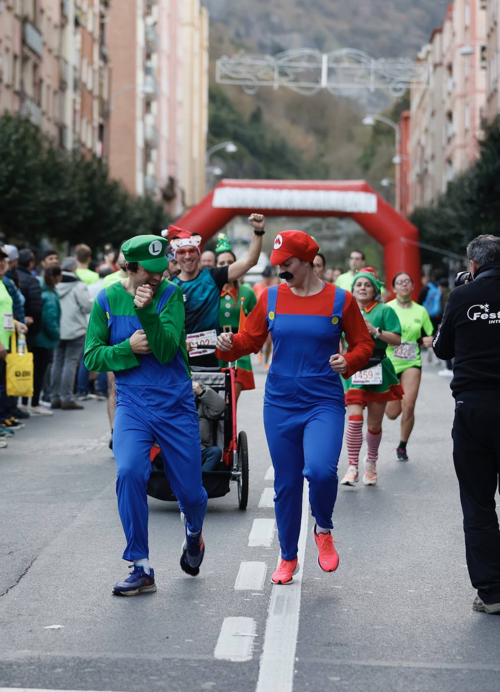 ¿Has participado en la San Silvestre? Búscate en las fotos