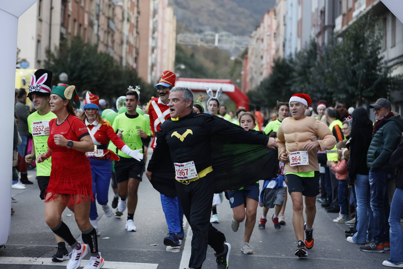 ¿Has participado en la San Silvestre? Búscate en las fotos