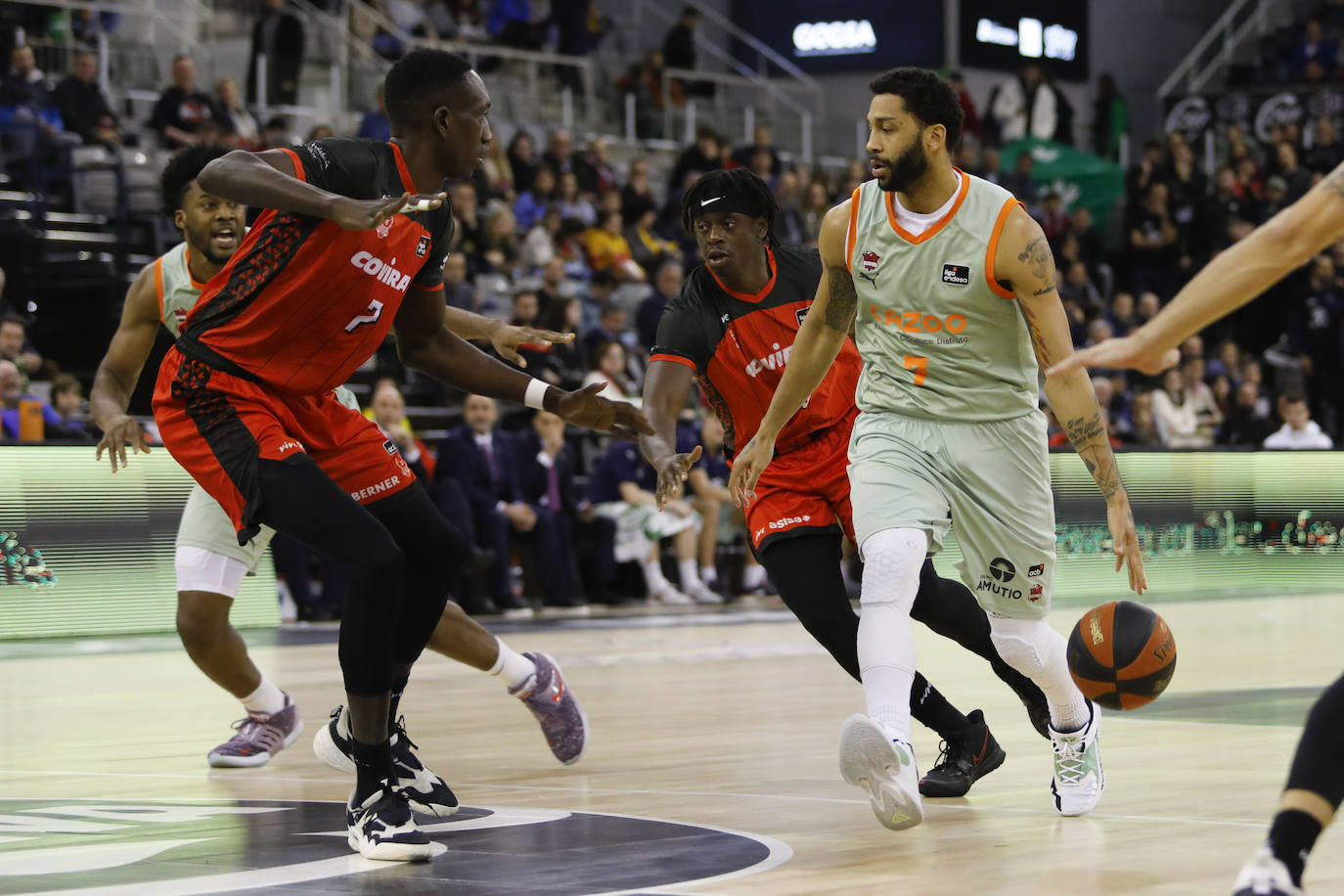 Fotos: Las fotos del Granada - Baskonia