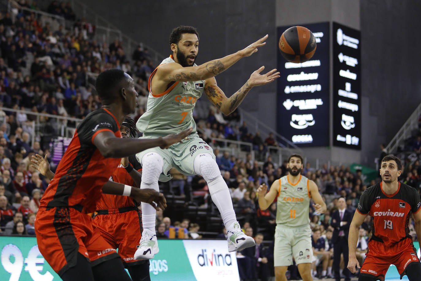 Fotos: Las fotos del Granada - Baskonia