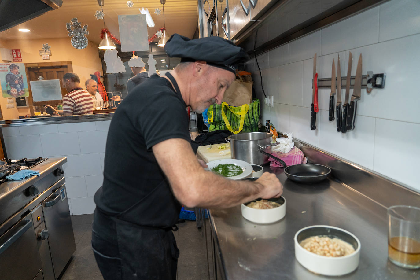Fotos: Así fue la cena en la Sociedad Gastronómica Udalaitz-Leku