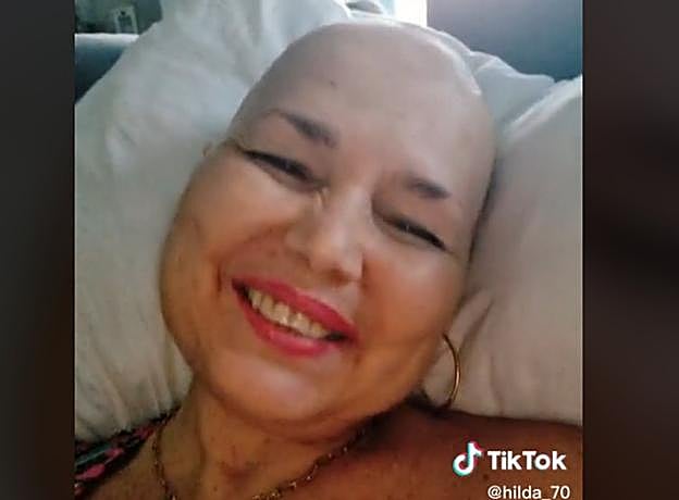 Hilda, la mujer tinerfeña que arrasa en TikTok por su vitalidad.