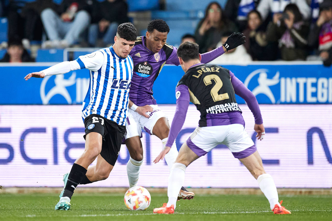 Fotos: Las fotos del Alavés - Valladolid