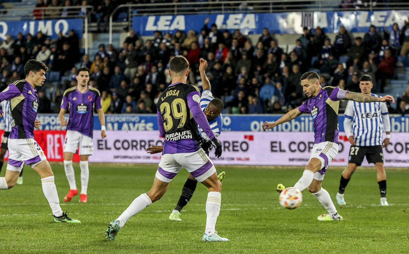 Fotos: Las fotos del Alavés - Valladolid