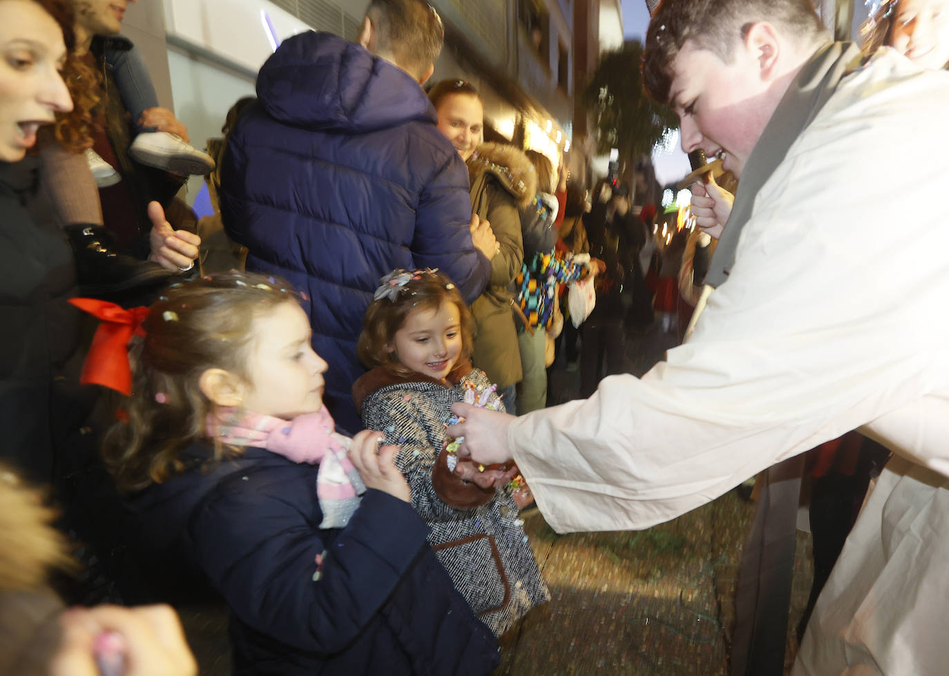Fotos: La Cabalgata de los Reyes Magos en Basauri