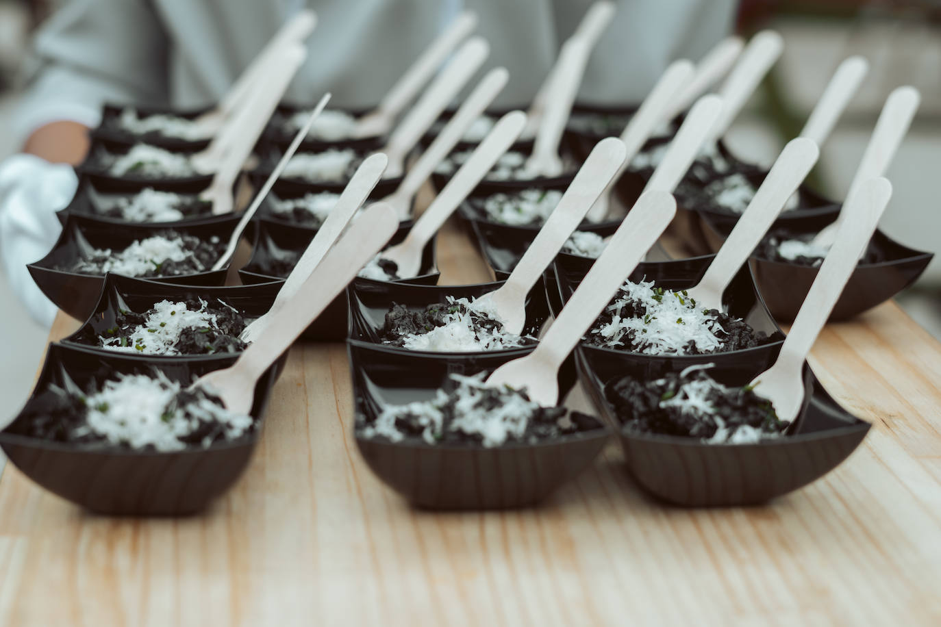 Fotos: Una boda en Getxo marcada por la elegancia y mucho rock and roll 