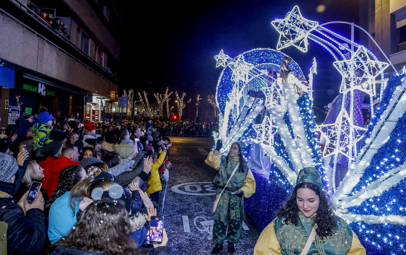 Fotos: Las fotos de la Cabalgata de los Reyes Magos de Vitoria