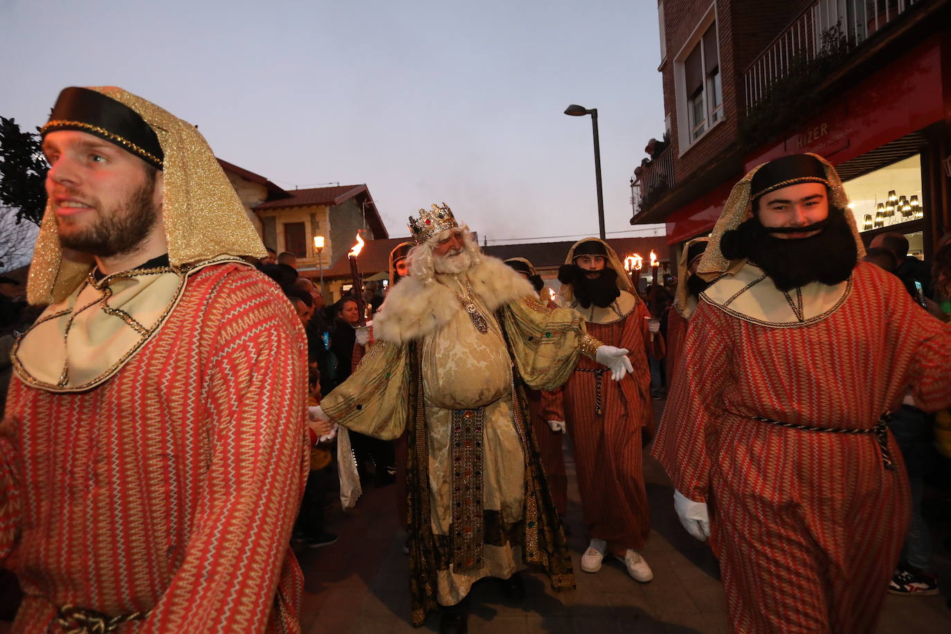 Fotos: Cabalgata de los Reyes Magos en Gernika